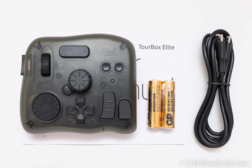 20220306 PANA7881 1024x683 - TourBox Elite とは|編集用Bluetoothコントローラーの特徴・使い方・購入方法をレビュー